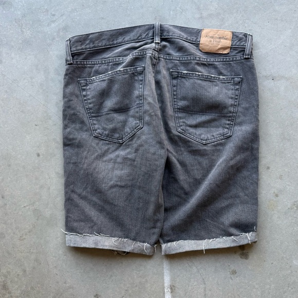 Deadstock Abercrombie & Fitch Black Jorts - Picture 4 of 4
